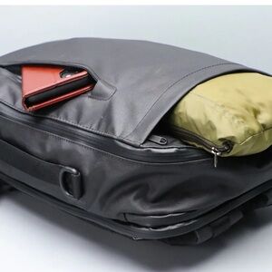 Gravel Travel Day Backpack Black waterproof carry on Laptop 15" Size 17x15"